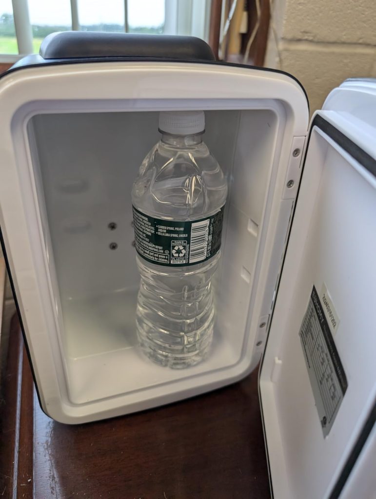 EUHOMY Mini Fridge, 4 Liter/6 Cans for Skincare and Cosmetics