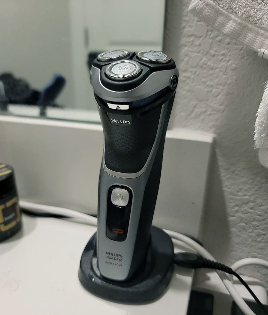 Philips Norelco 3800 Wet & Dry Shaver