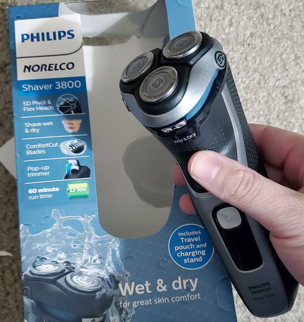 Philips Norelco Shaver 3800 Wet & Dry Shaver