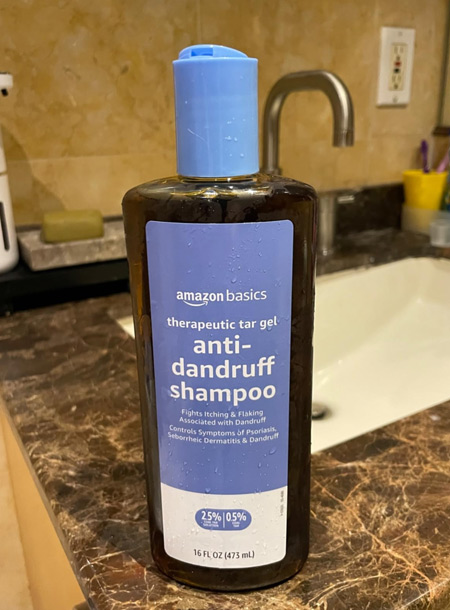Amazon Basics Therapeutic Plus Coal Tar Anti-Dandruff Shampoo