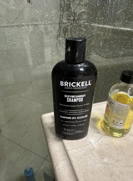 Brickell Mens Relieving Dandruff Shampoo