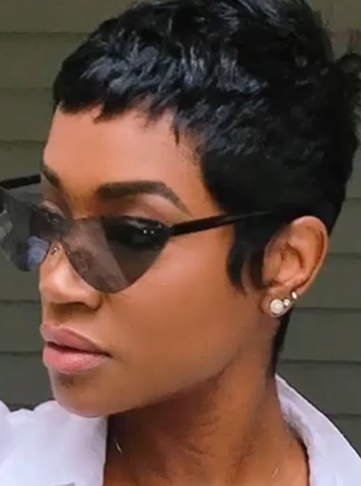 Sleek Side-Parted Bob with Glasses