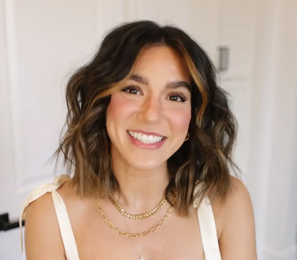Soft Waves with Mid-Length Bob Style