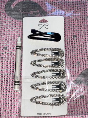 Kitsch Loop-Shaped Rhinestone Claw Clip for Thick Hair