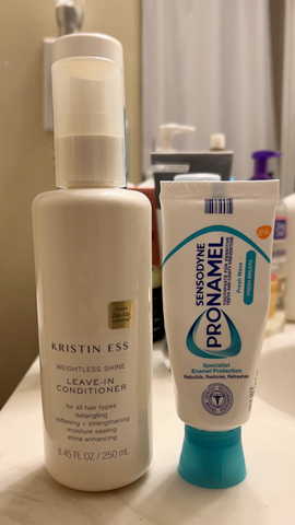 Kristin Ess Hair Hydrating Leave In Conditioner Spray