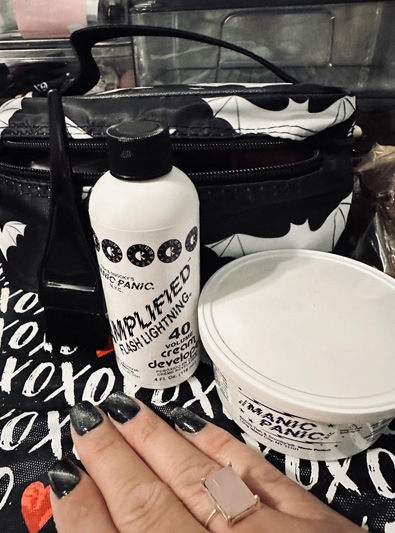 MANIC PANIC Flash Lightning Super Strength Bleach Kit
