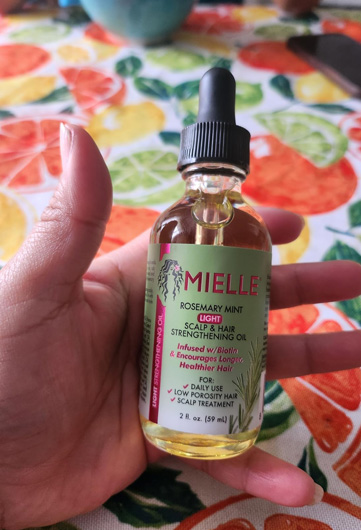 Mielle Organics Rosemary Mint Scalp & Hair Strengthening Oil
