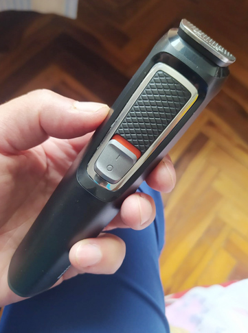 Norelco Philips Multi Groomer All-in-One Trimmer Series 3000