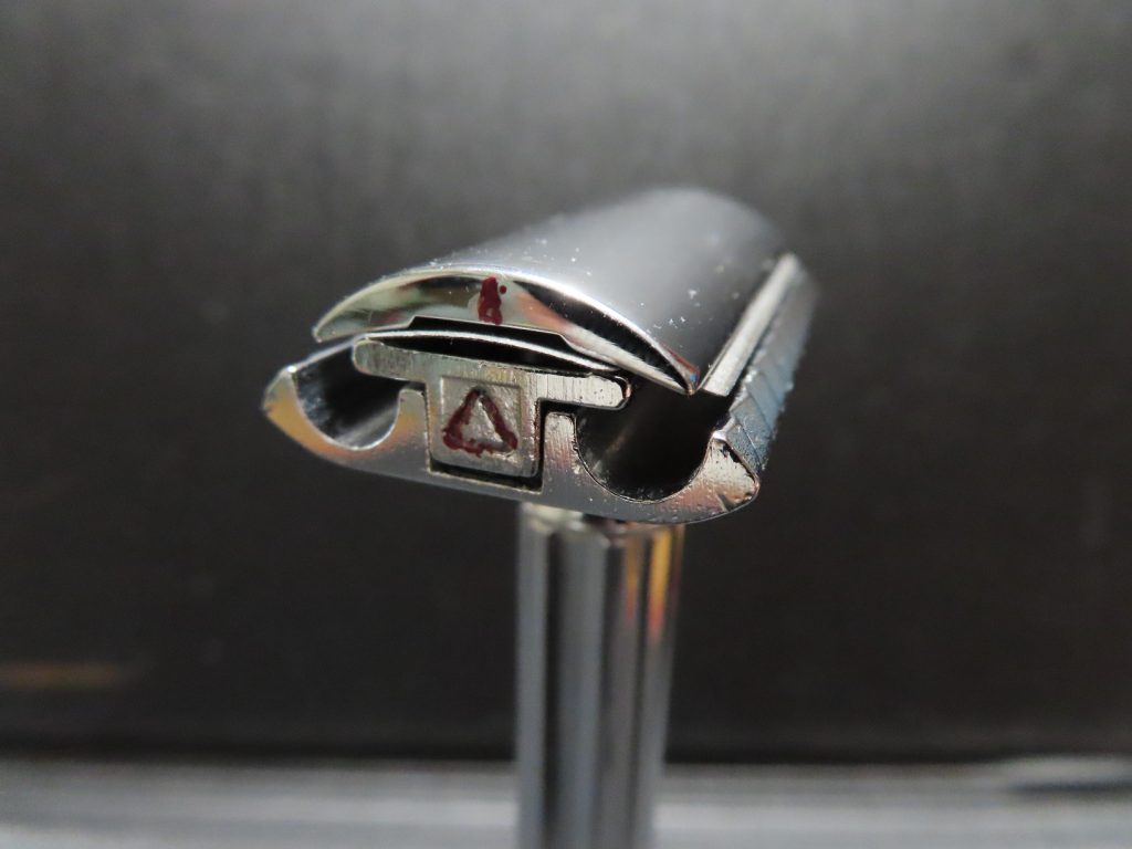 Adjustable Blade Gap Mechanism