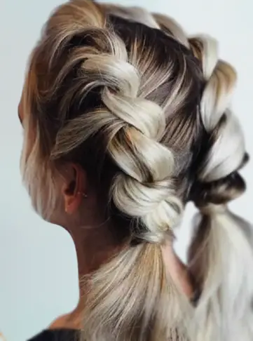 Ice Blonde Twisted Tails