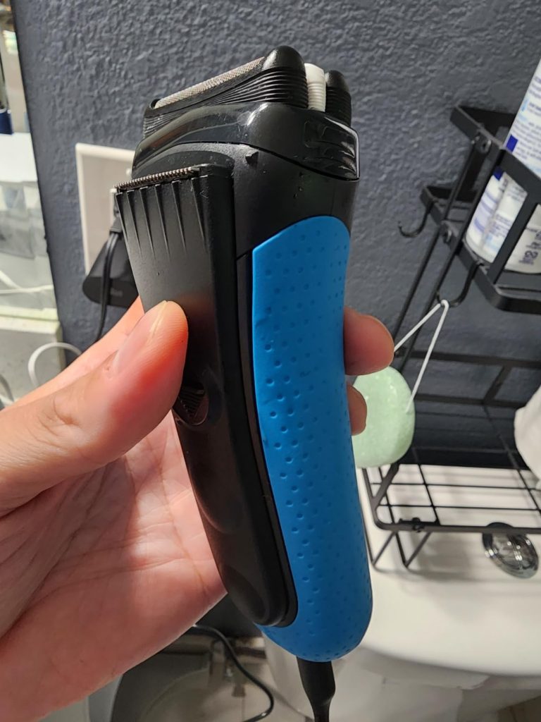Key Features and Advanced Shaving Technology
