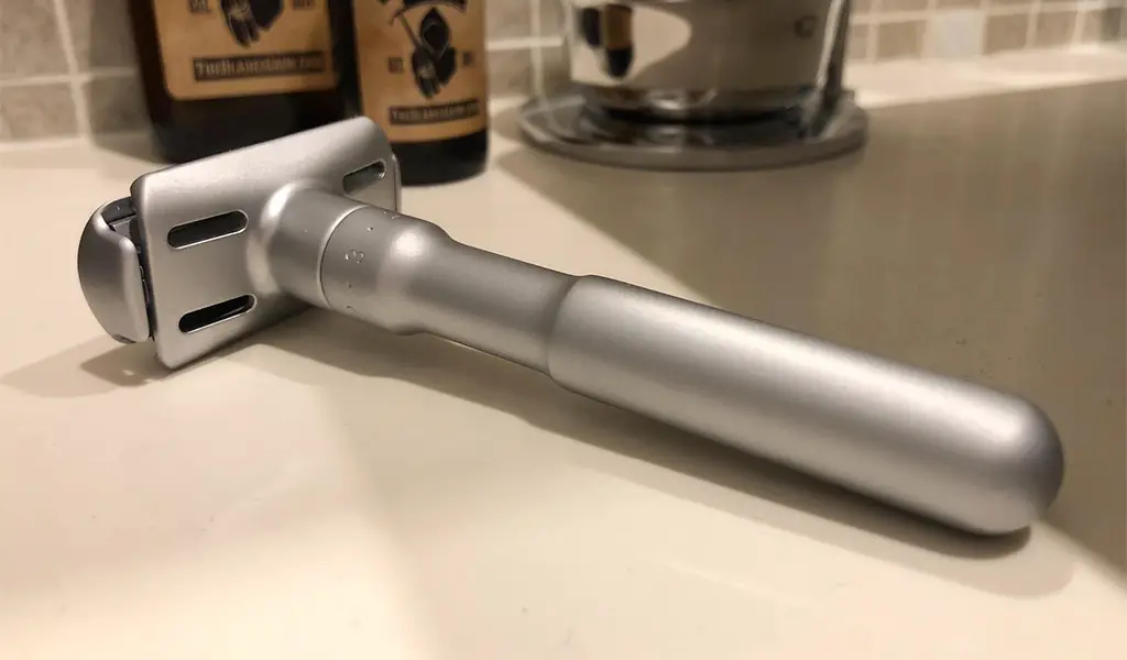 MERKUR FUTUR 700 Adjustable Double Edge Safety Razor