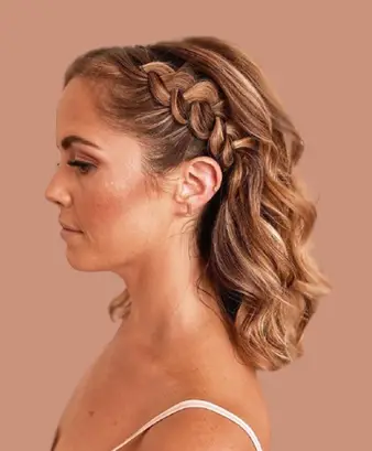 Medium Wavy Hair