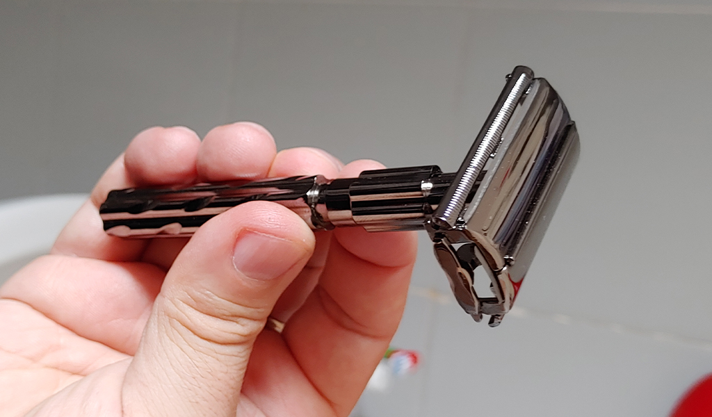 Parker 22R Gunmetal Finish Butterfly Open Double Edge Safet Razor