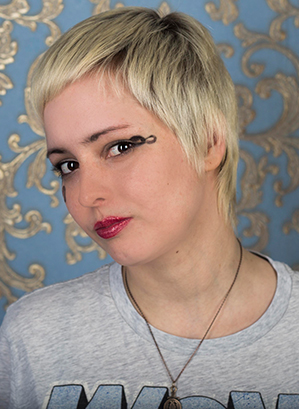 Razor Pixie Wolf Cut With Defined Bangs