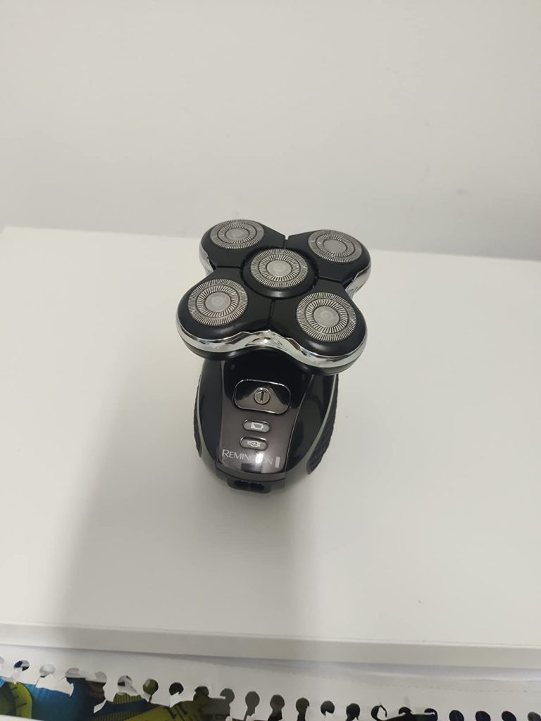 Remington Balder Pro XR7000A Electric Razor
