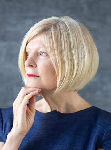 Short Bob in Ash Blonde