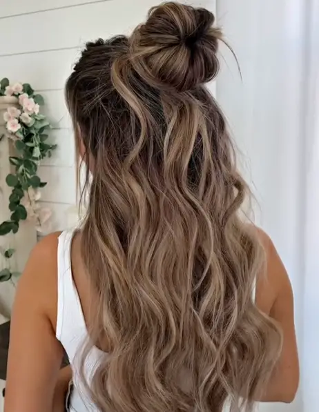 Smooth Half-Up Top Knot