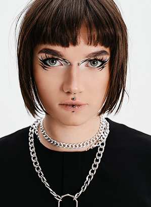 Straight Short Wolf Cut With Choppy Bangs