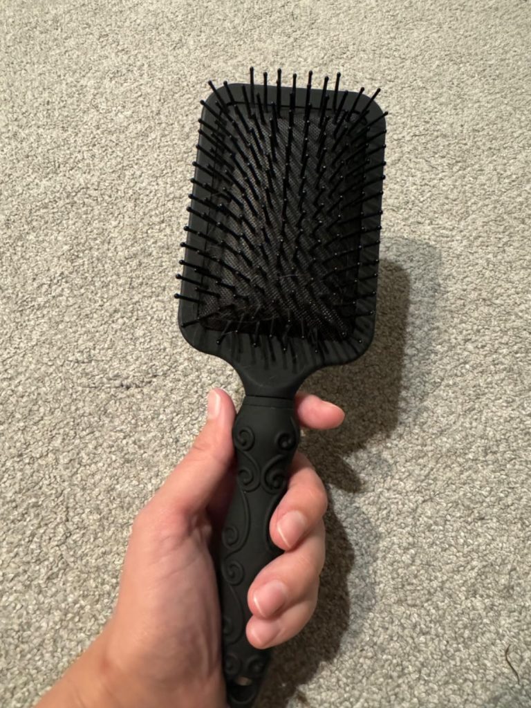 Amazon Basics Paddle Brush for Hair, Gentle Detangling