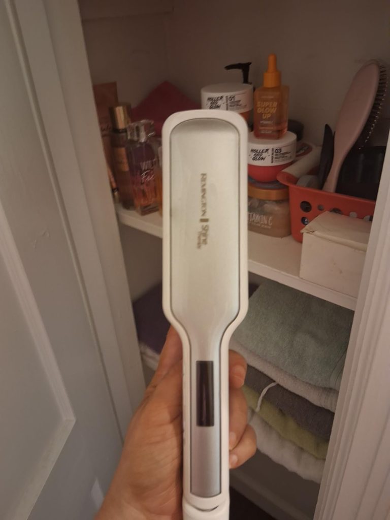 Remington Shine Therapy Hair Straightener Iron