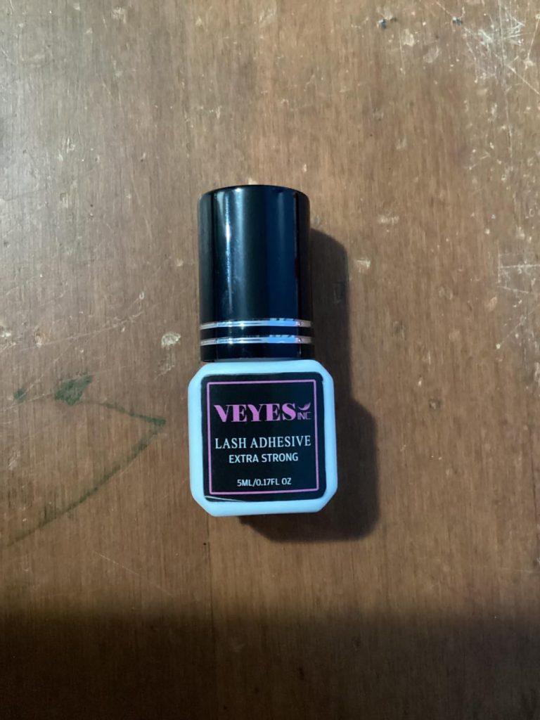 VEYES INC Eyelash Extension Glue – Extra Strong Professional Lash Glue