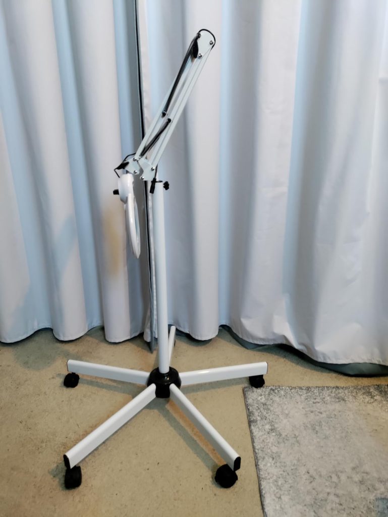 10X Magnifying Floor Lamp with Light