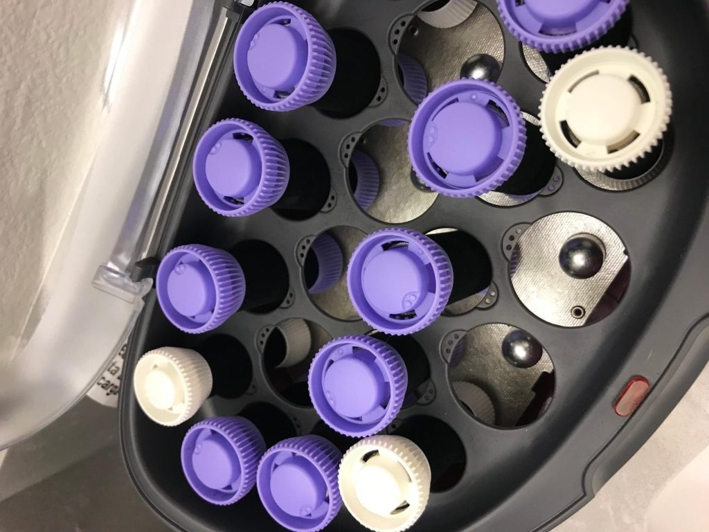 Remington Ionic Conditioning Hair Setter with Velvet Hair Rollers