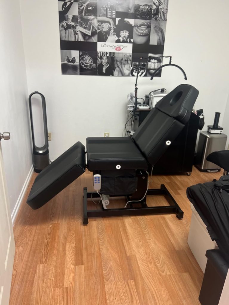 Icoget Fully Electric Esthetician Bed / Tattoo Chair with 3‑Motor Remote Control