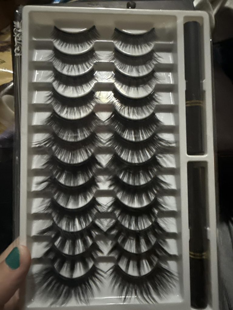 Magnetic Eyelashes Kit with Eyeliner