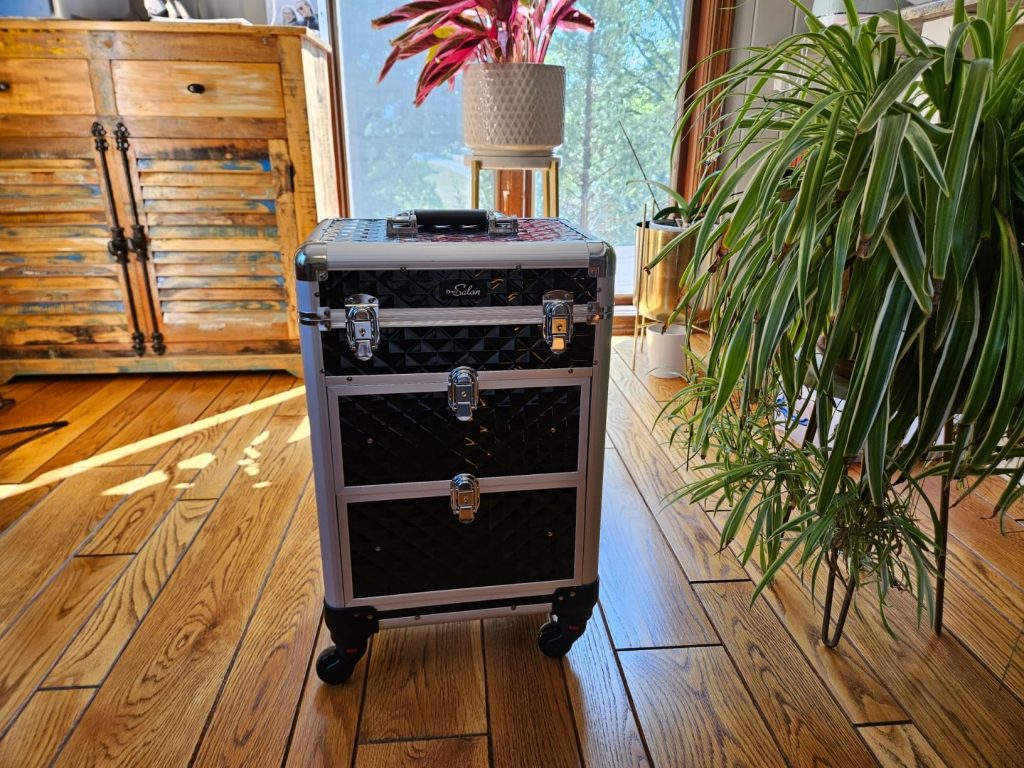 mefeir Aluminum Rolling Makeup Train Case