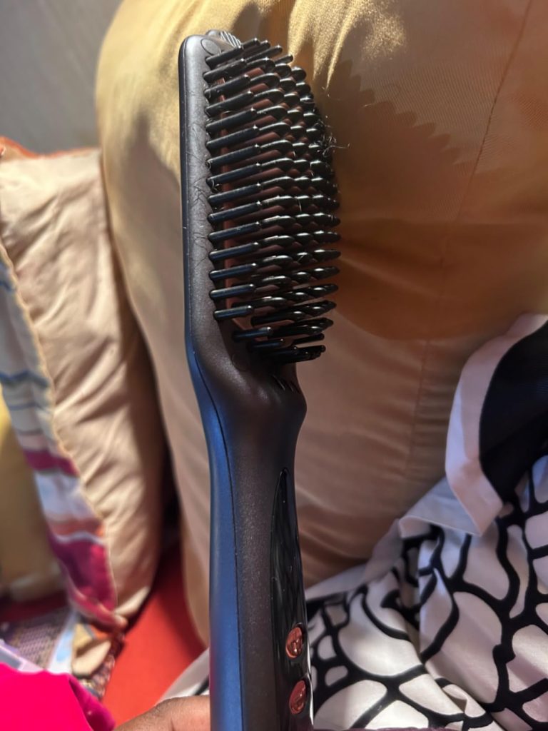 LANDOT Heated Hair Straightener Brush