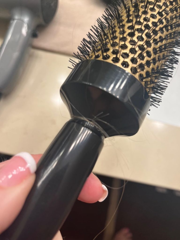 Round Brush for Blow Drying with Ceramic Barrel & Antistatic Bristles