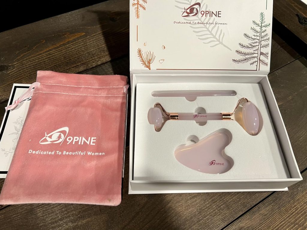 Jade Roller and Gua Sha Set for Skincare