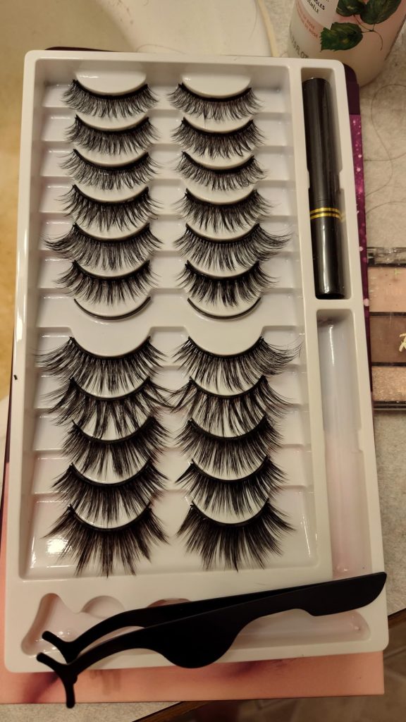 Magnetic Eyelashes and Eyeliner Kit