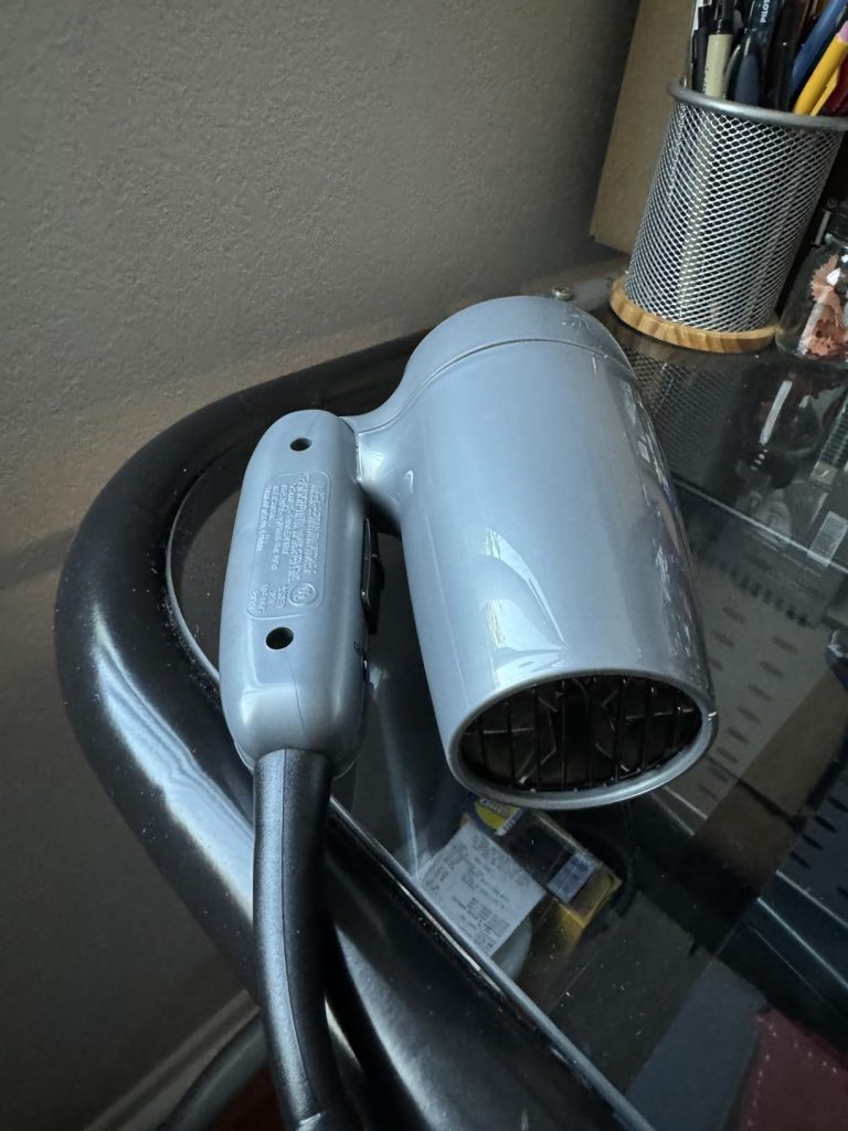 Conair Travel Hair Dryer with Dual Voltage