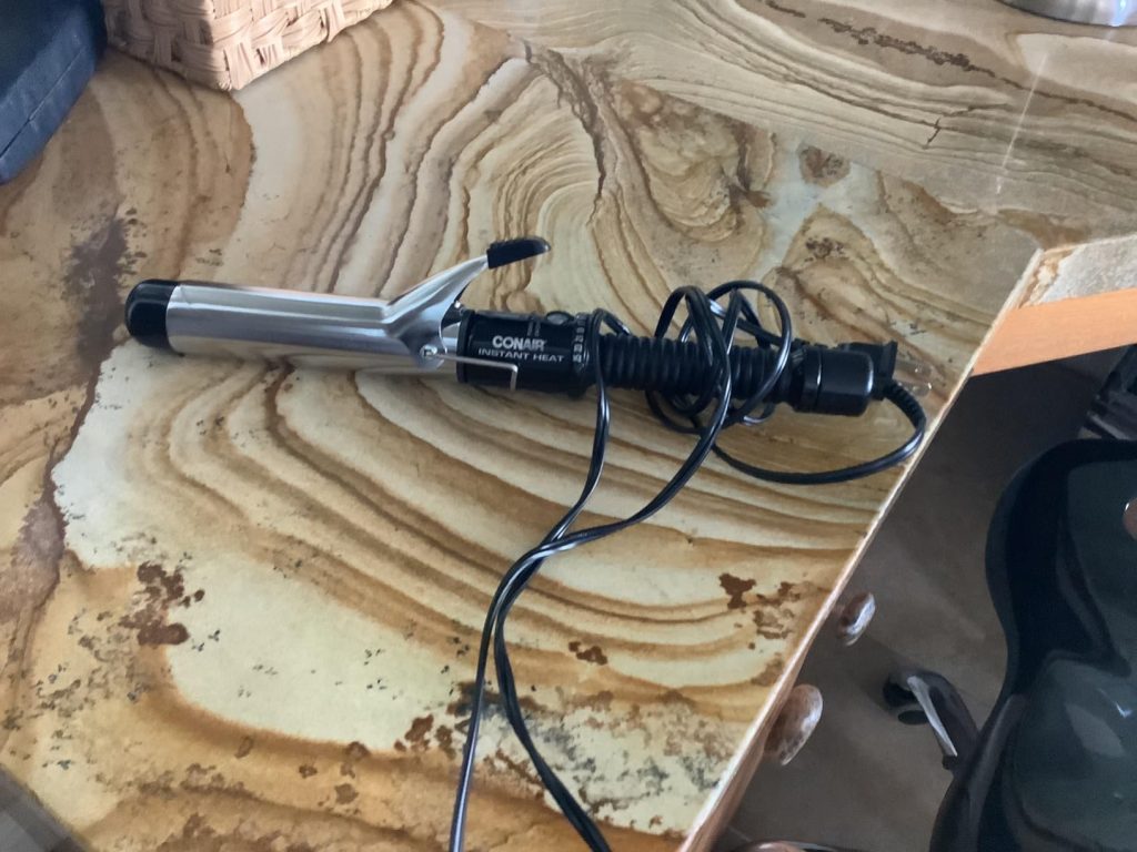 Conair Instant Heat 3/4-Inch Curling Iron for Short to Medium Hair