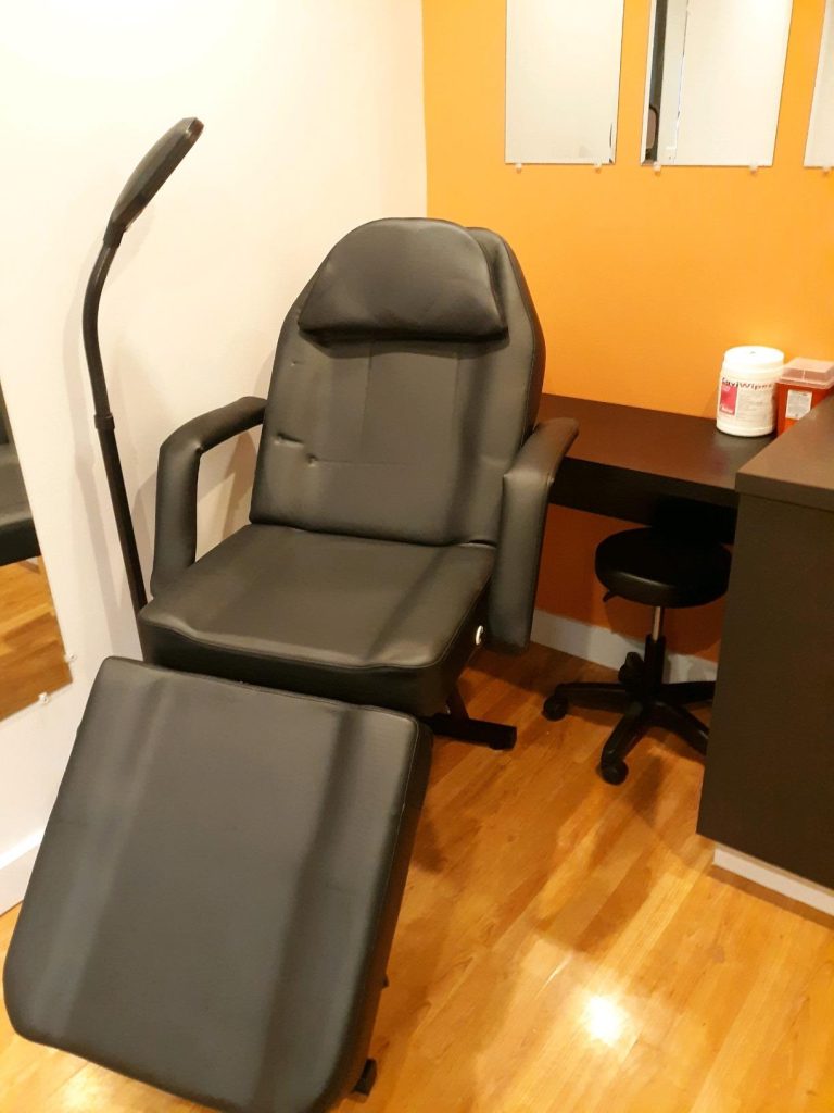 Artist Hand Electric Height Adjustable Massage Table