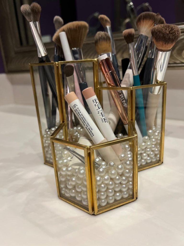 Hipiwe Glass Makeup Brush Holder