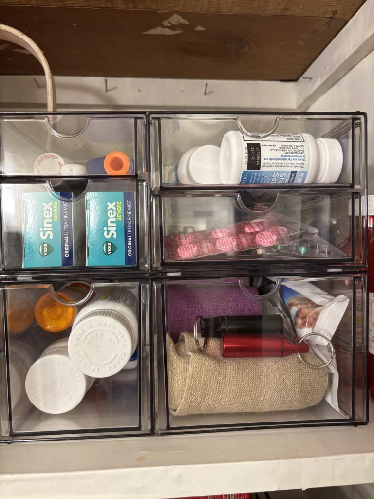 Prsildan Acrylic Drawer Makeup Organizer with 6 Drawers