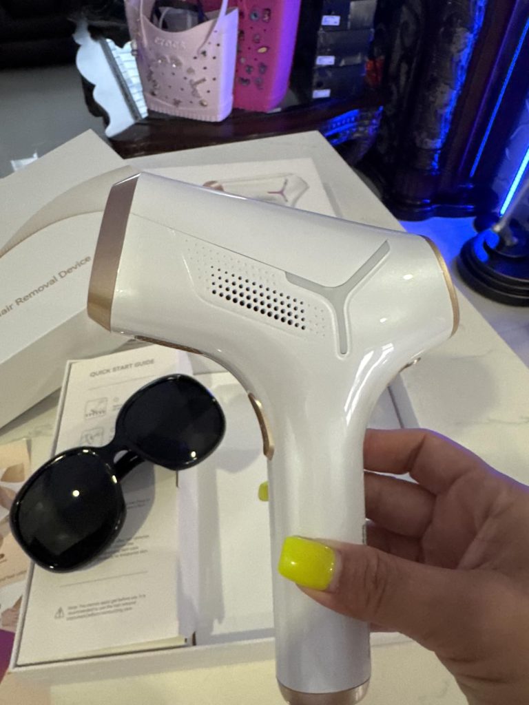 LYSMOSKI At-Home IPL Hair Removal Device