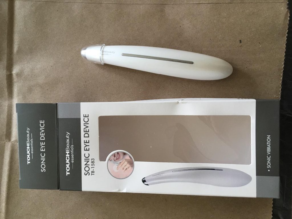 TOUCHBeauty Electric Eye Massager for Dark Circles and Puffiness