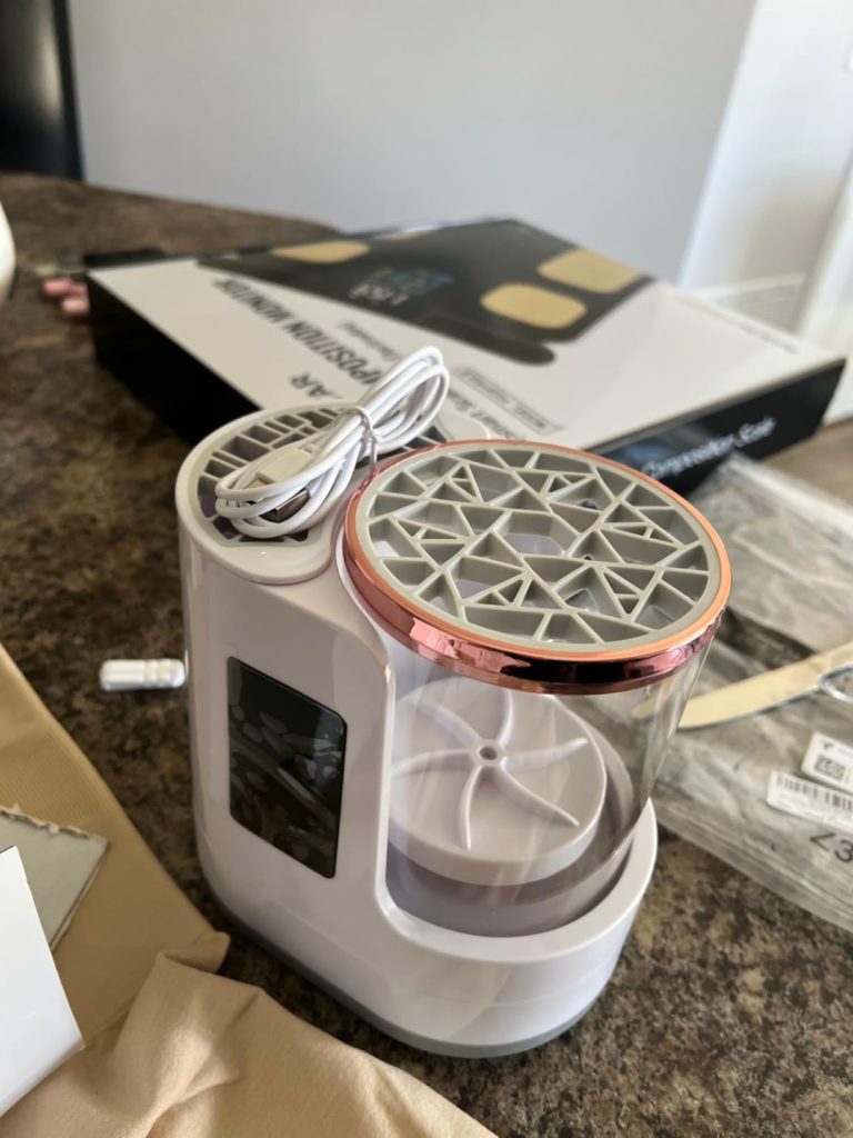 LARDERGO Makeup Brush Cleaner Machine