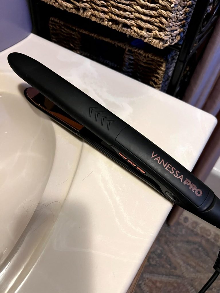 VANESSA PRO Flat Iron Hair Straightener