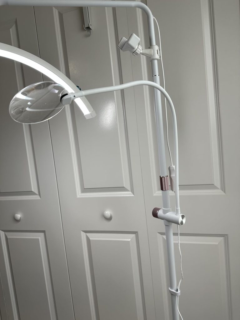 Half Moon Adjustable LED Floor Lash Lamp with Magnifier & Phone Holder