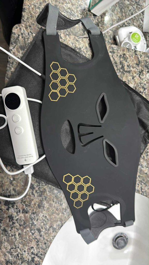 Red Light Therapy Mask for Face and Neck